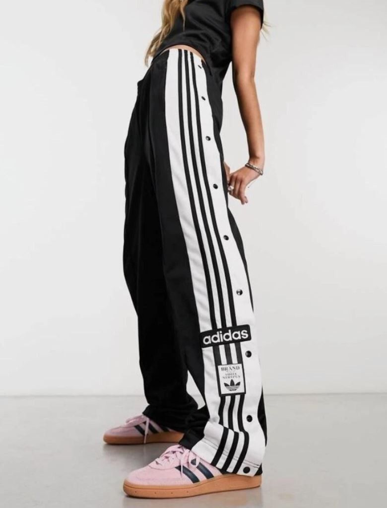 ADIDAS ADIBREAK WOMENS PANTS (Category: Other Bottoms) located in Marikina City. Submitted by arniejane23 (Listing ID 1466735433, Image 1). Description: ADIDAS ADIBREAK WOMENS PANTS SIZE 6us on tag DIMENSION waistline - 26-30 length - 35.5 NO ISSUE/NO FLAWS EXCELLENT LIKE NEW CONDITION!! 📩📩📩 .