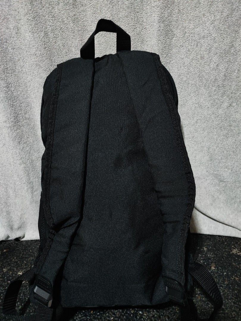 Adidas black backpack (Category: Backpacks) located in Baguio. Submitted by ozara.06 (Listing ID 1466727003, Image 2). Description: Adidas backpack Large In very good condition 600.