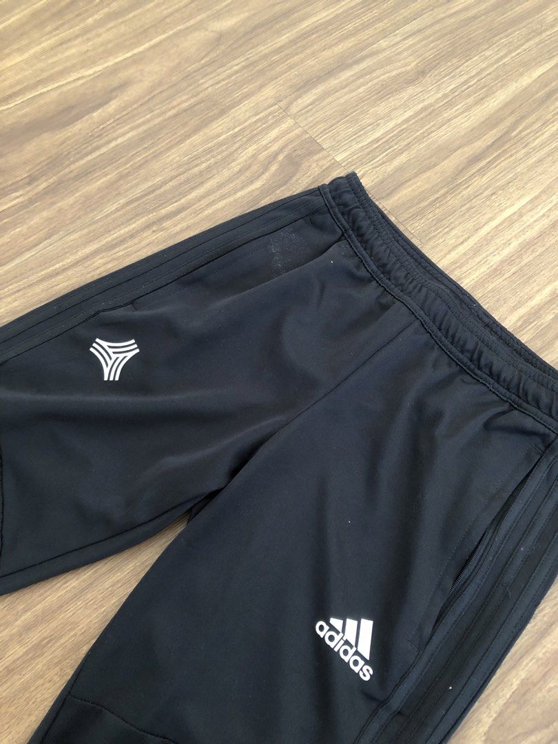 Adidas Black Jogging Pants (Category: Joggers) located in Manila. Submitted by picklerick_collects (Listing ID 1466773295, Image 2). Description: .