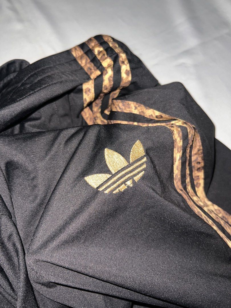 Adidas Three Stripes Track Pants (Category: Other Bottoms) located in Las Pinas. Submitted by rdcthriftedshop (Listing ID 1466593308, Image 2). Description: FREE SHIPPING FEE 📦 Adidas Three Stripes Track Pants Waistline: 34 up to 36 with lace Length: 40 Color rate: 9.5/10 Condition: Excellent Condition No Issue.