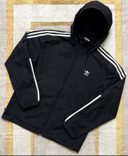 (Category: ) located in . Submitted by blackthriftstore (Listing ID 1466680866, Image 1). Description: .