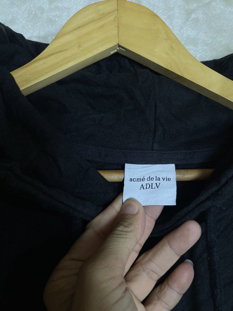 ADLV (Category: Coats, Jackets and Outerwear) located in Molave. Submitted by ikong_thrift07 (Listing ID 1466581931, Image 3). Description: .