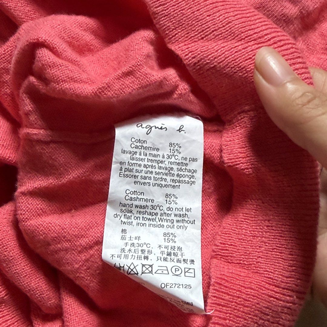 Agnès B (Category: Longsleeves) located in Manila. Submitted by shefindshope (Listing ID 1466630553, Image 3). Description: .