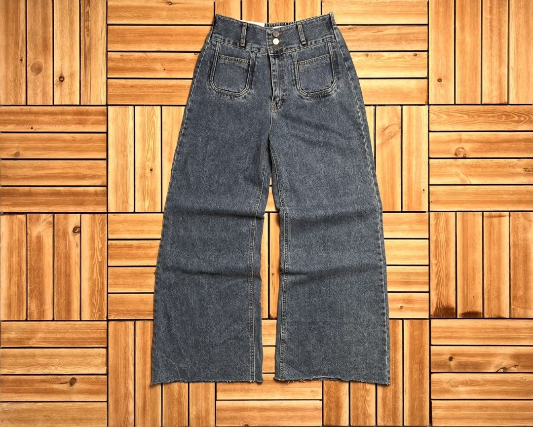AIM SEOUL BAGGY PANTS (Category: Jeans) located in Floridablanca. Submitted by d_elevated (Listing ID 1466608797, Image 2). Description: Korean Brand made in kore brandnew.