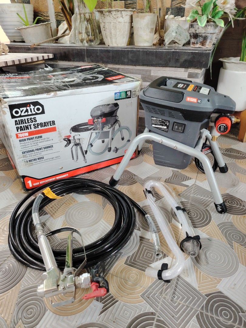 Airless paint sprayer (Category: Construction Tools & Equipment) located in Malolos. Submitted by axe23 (Listing ID 1466673504, Image 3). Description: ozito airless paint sprayer 220v 700 watts 3000 psi 7.5 meters hose Actual photo posted Surplus tools from Australia Item tested and working properly.