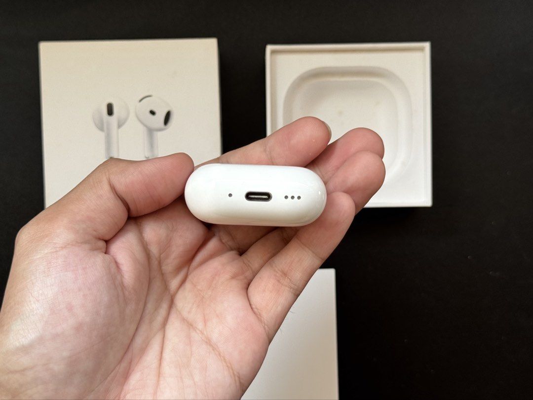 Airpods GEN 4 CHARGING CASE WITH ANC ONLY (Category: Earphones) located in Manila. Submitted by prelovedbyporttt (Listing ID 1466604105, Image 3). Description: Airpods GEN 4 CHARGING CASE WITH ANC ONLY 🔗PERSONAL WARRANTY: 1 MONTH (Valid as long as the item hasn’t been dropped or exposed to water) • 100% No hidden defects • 100% Battery health is in great condition • 100% Fully functional • 100% Original item (feel free to check my transaction po