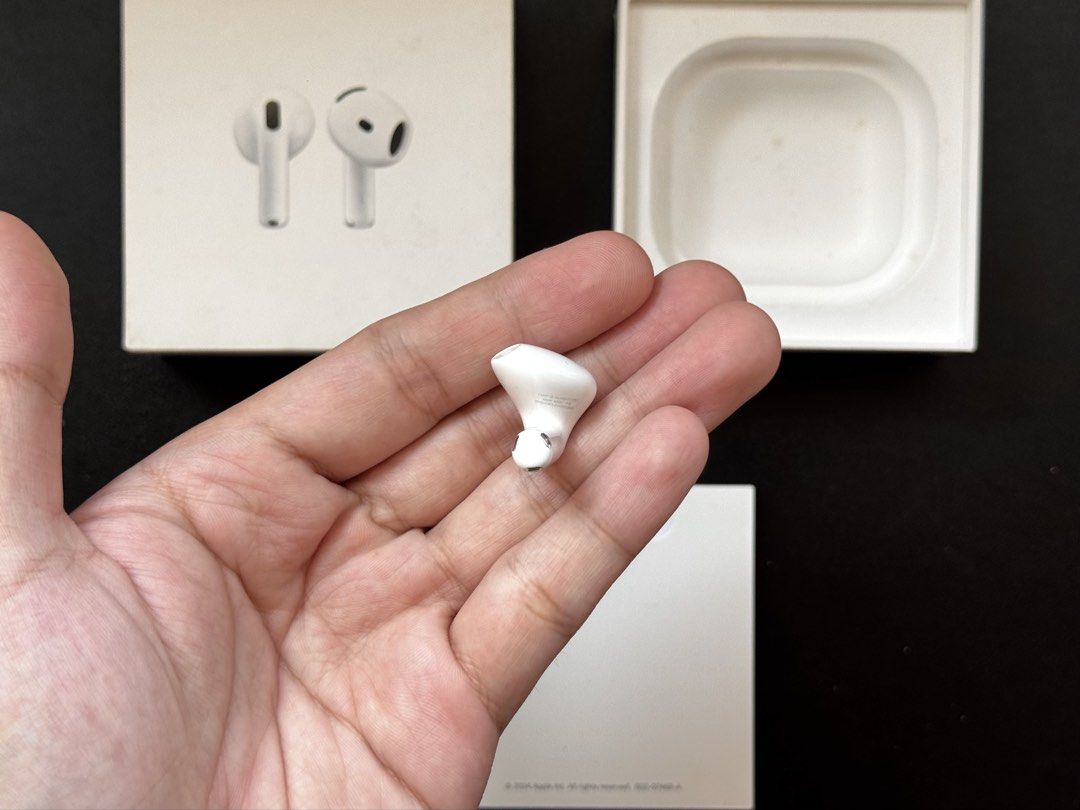 Airpods GEN 4 RIGHT POD WITH ANC ONLY (Category: Earphones) located in Manila. Submitted by prelovedbyporttt (Listing ID 1466604485, Image 2). Description: Airpods GEN 4 RIGHT POD WITH ANC ONLY 🔗PERSONAL WARRANTY: 1 MONTH (Valid as long as the item hasn’t been dropped or exposed to water) • 100% No hidden defects • 100% Battery health is in great condition • 100% Fully functional • 100% Original item (feel free to check my transaction post on my
