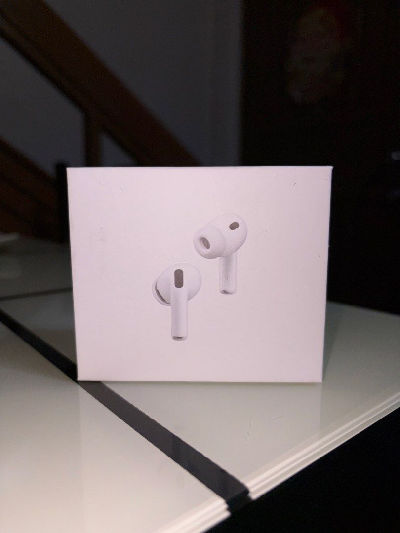 Airpods Pro 3 (Original) (Category: Wearables & Smart Watches) located in Mandaluyong City. Submitted by thaeio (Listing ID 1466624331, Image 1). Description: FOR SALE!!! STILL NEGOTIABLE Original Airpods Pro 3 — like new, only used 3-5 times No scratch No dents No damage No Issue Complete Package •with original box •buds replacement.