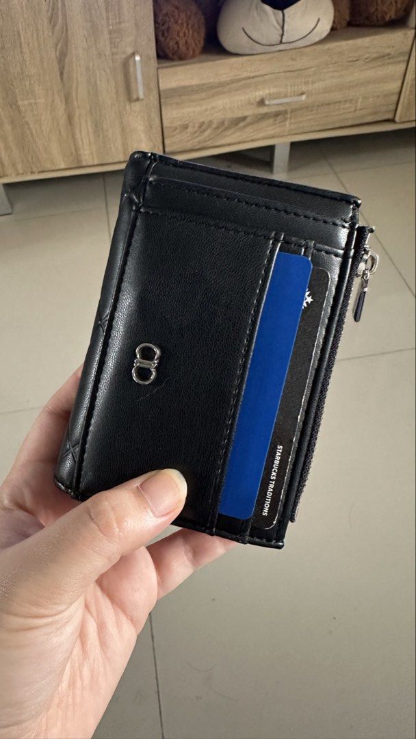 Alberto Women’s Lem Small Wallet (Category: Wallets & Card holders) located in Bulacan. Submitted by clever.chichi28 (Listing ID 1466591675, Image 1). Description: Alberto Women’s Lem Small Wallet ₱400 only! • Pre-loved, good condition • Used for around 2 months • Fits up to 9 cards • Can fit laminated cards • Bought for ₱999 • Selling for ₱450 RFS: Decluttering PM if interested. Serious buyers only, please..