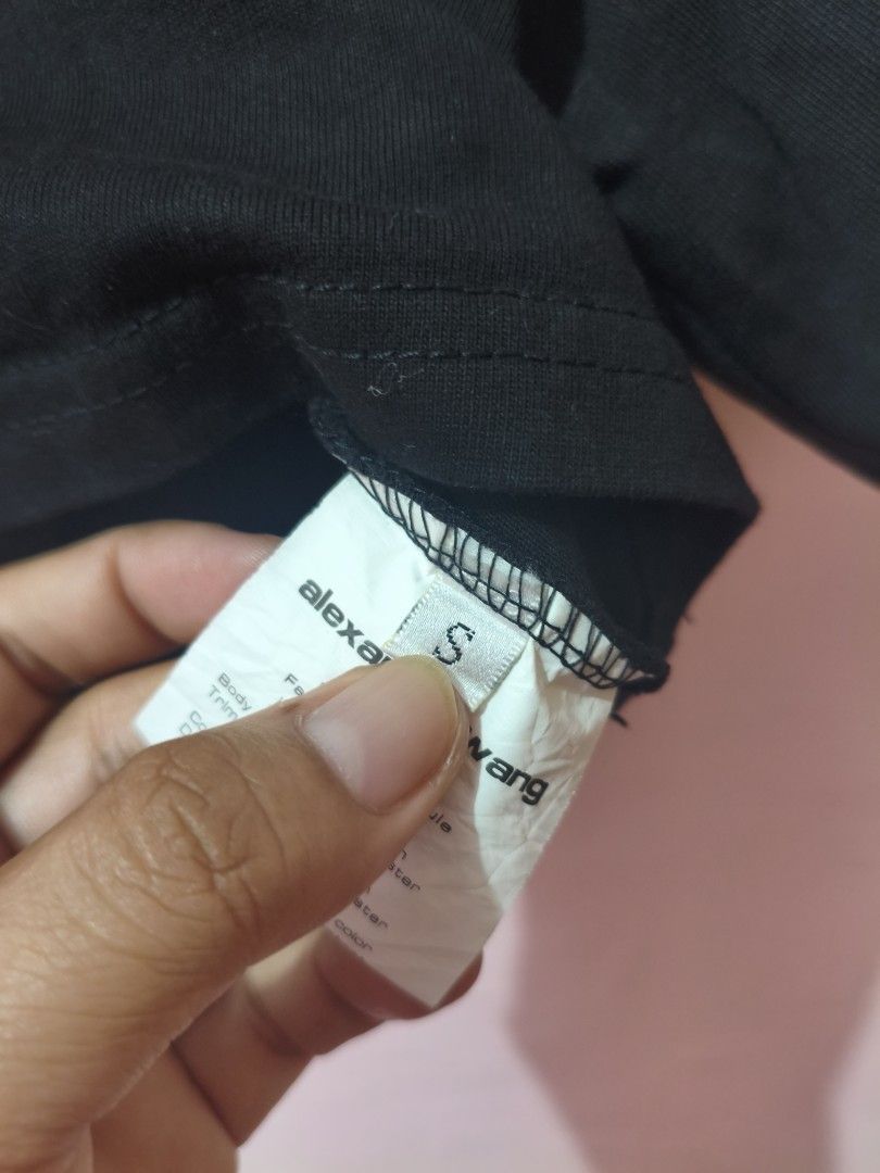 alexanderwang.t Black Crop Top (Category: Sleeveless) located in Paranaque City. Submitted by glendel_04 (Listing ID 1466573485, Image 3). Description: Excellent cond Size Small Laundry ✅.