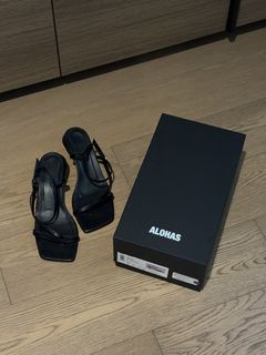 (Category: ) located in . Submitted by preloved_21x (Listing ID 1466599272, Image 1). Description: .