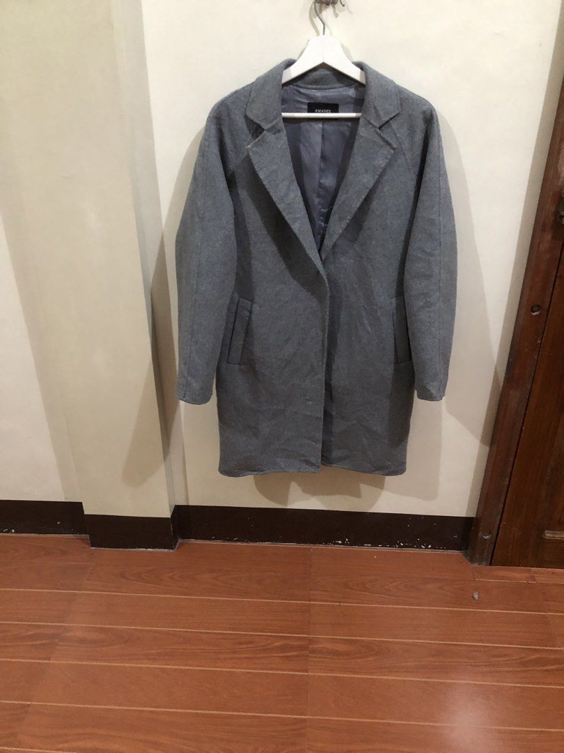 Amanex Gray (Category: Coats, Jackets and Outerwear) located in Oas. Submitted by alithrifthunter (Listing ID 1466771490, Image 2). Description: .