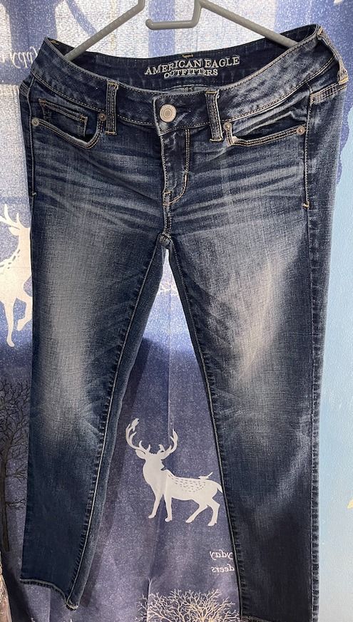 AMERICAN EAGLE JEANS-WOMEN-USA BOUGHT (Category: Jeans) located in Las Pinas. Submitted by elnictomasco (Listing ID 1466584321, Image 1). Description: AMERICAN EAGLE JEANS-WOMEN USA BOUGHT Pick up or Shipping: LBC | J&T | Lalamove 📍Las Pinas City, Metro Manila .