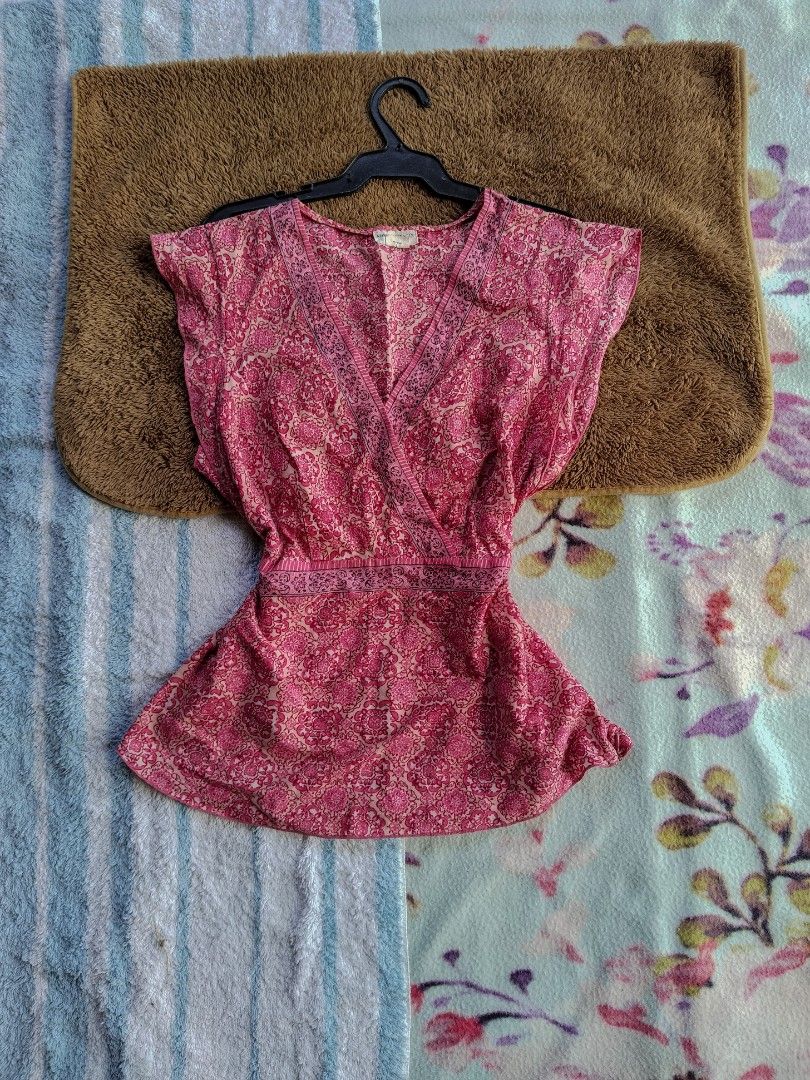 American Eagle Outfitter Vietnam (Category: Blouses) located in Alaminos. Submitted by yanthrifshop19 (Listing ID 1466686496, Image 1). Description: 🏷Size—xs-sm ╭୨୧────────────୨୧╮ �🧺 𝐋𝐢𝐥' 𝐑𝐞𝐦𝐢𝐧𝐝𝐞𝐫𝐬� ╰୨୧────────────୨୧╯ ౨ৎ Items are'nt brand new but in high conditions ౨ৎ color may appear lighter or darker due to lighting. ౨ৎ Mine now, pay after invoice is sent ✿ ୨୧ ─────────── ୨୧ 🧸 𝐆𝐂𝐚𝐬𝐡 payment first 📦 𝐃𝐫𝐨𝐩𝐩𝐢𝐧𝐠 • 𝐏𝐚�