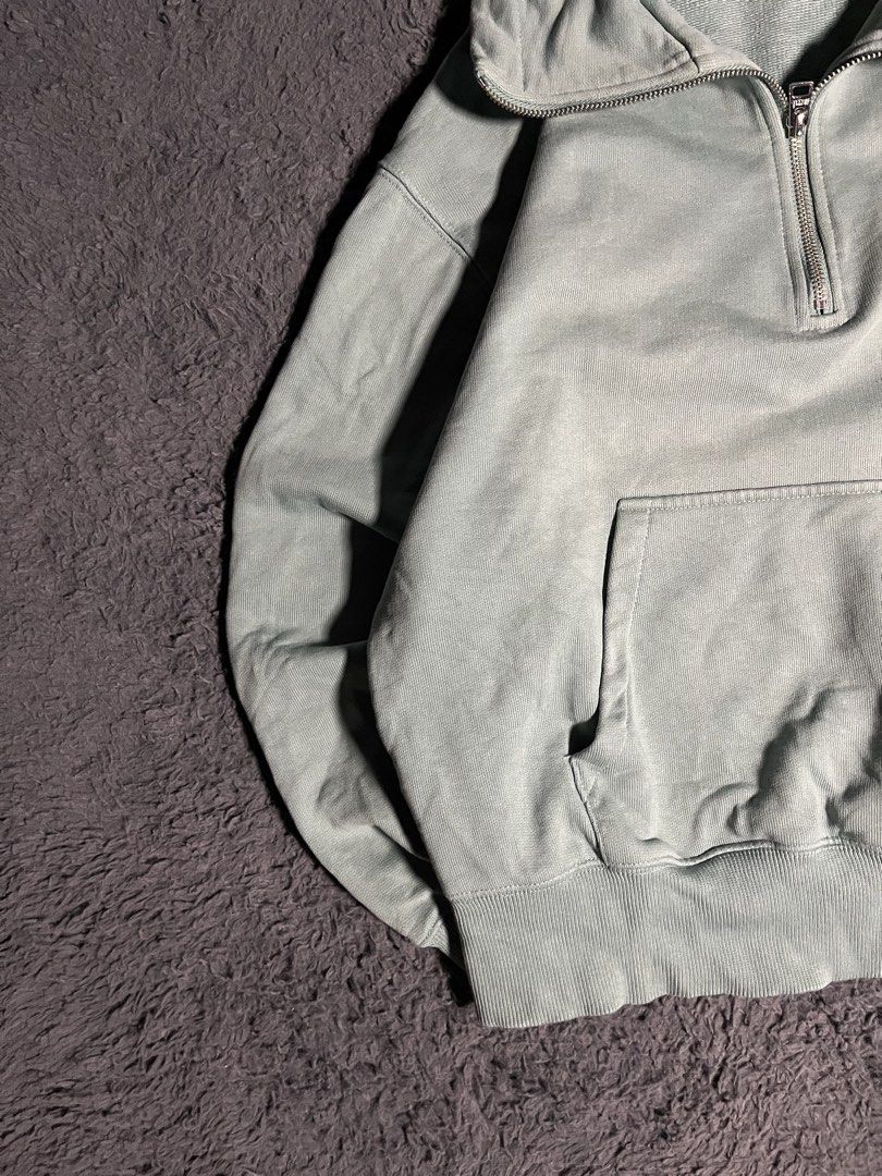 Ami (Category: Coats, Jackets and Outerwear) located in Aurora. Submitted by dl.thrift06 (Listing ID 1466770121, Image 3). Description: Ami quarter zip Fav ❤️‍🔥 Excellent condition 9/10 color rate Issue: washable stain Size on tag: small (boxy) Waist:21 Length: 23 👕Need Wash 📦Buyers will shoulder shipping fee. 📸Product color may slightly vary due to lighting during photoshoot or to your monitor settings. ⚠️Joy/flaker will be posted! ⚠️No dele