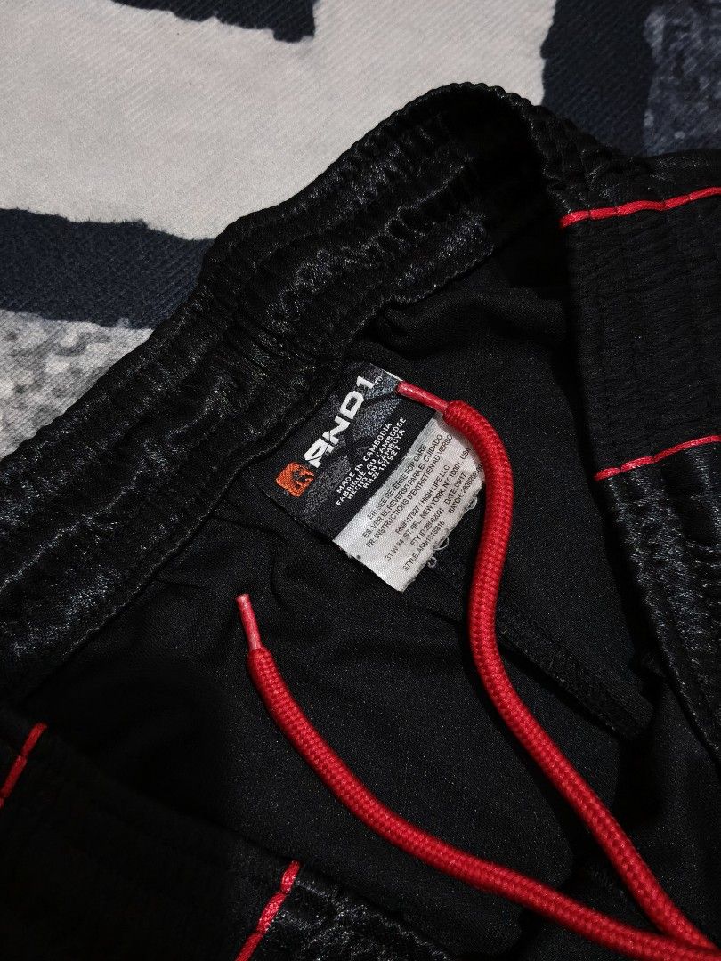 And1 y2k shorts (Category: Shorts) located in Andop. Submitted by kyutoryuu (Listing ID 1466622712, Image 3). Description: And1 Shorts •Dimes: 30-36x21 •Condition: Very Good •Issue: see pic.
