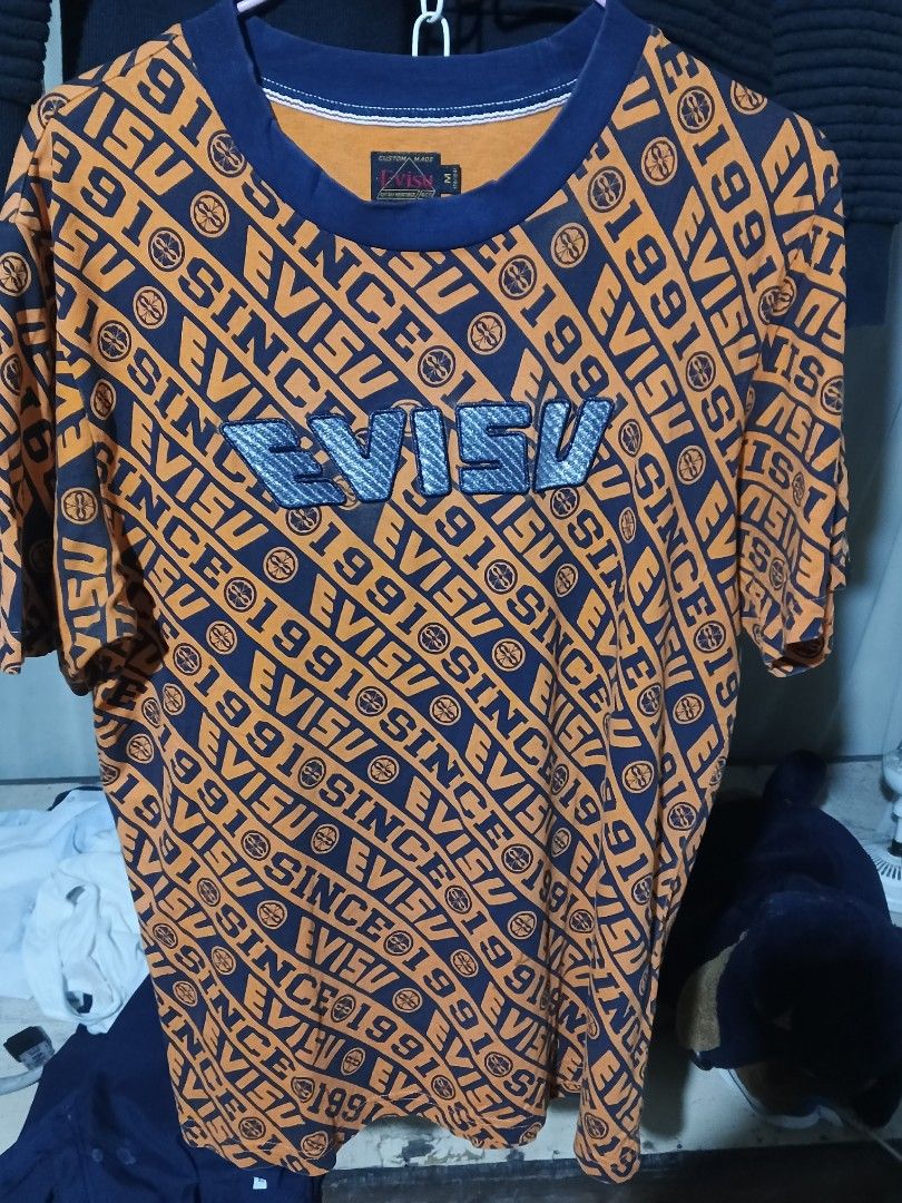 aop EVISU (Category: Activewear) located in Isabel. Submitted by nieljun112187 (Listing ID 1466671196, Image 1). Description: aop EVISU width 21 length 28 colorate 9 no issue so far.