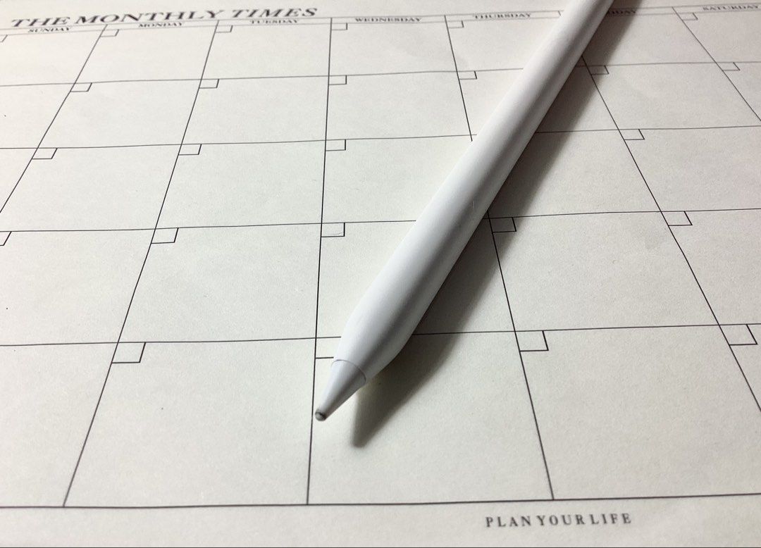 Apple Pencil Pro (Category: Other Mobile & Gadget Accessories) located in Quezon City. Submitted by tatianaalewi (Listing ID 1466743326, Image 3). Description: - Original Apple Pencil Pro - RFS: Helping a friend, done with PNLE boards :) - Minor issue: Tip is kinda blunt but does not affect performance / function + has replaceable nib! - Features advanced controls: squeeze gesture, barrel roll, and haptic feedback - Supports magnetic attachment f