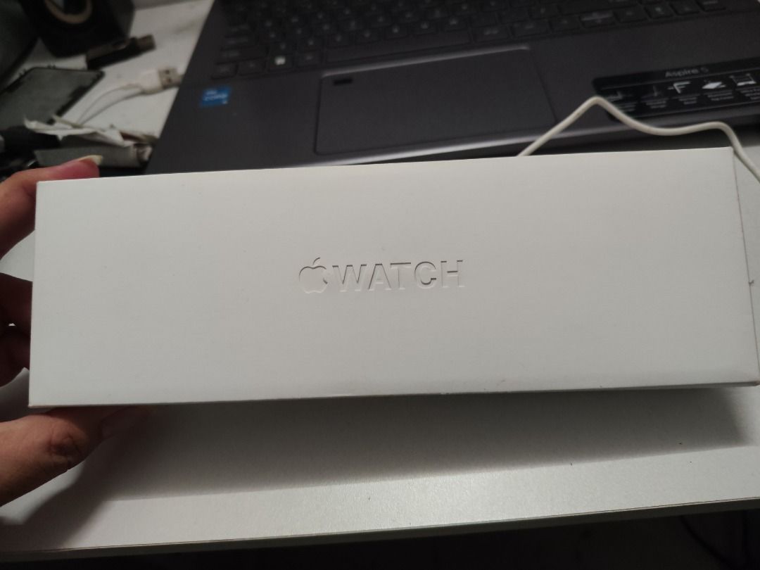 Apple watch series 10 42mm (Category: Wearables & Smart Watches) located in Las Pinas. Submitted by mikko.gomez (Listing ID 1466636776, Image 3). Description: For sale apple watch series 10 42mm Good as new Color: Space Black With original silicon strap Extra metal strap worth 6k 99% Battery Health No issues test all you want. Package: Complete Rfs: Not an ios user anymore Loc: Las Piñas Area Call or text me: 09274408311.