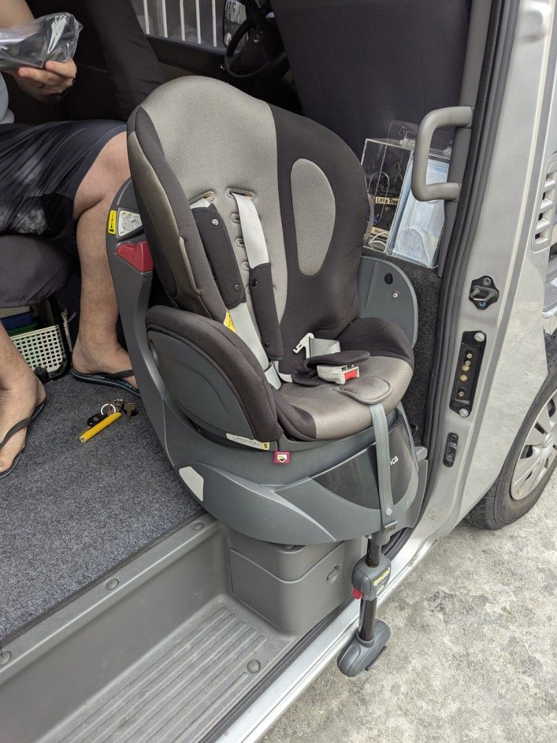 Aprica Fladea (Category: Car Seats) located in Las Pinas. Submitted by rozramer (Listing ID 1466629341, Image 1). Description: Must Go. Pick up in BF Resort at buyer's expense..