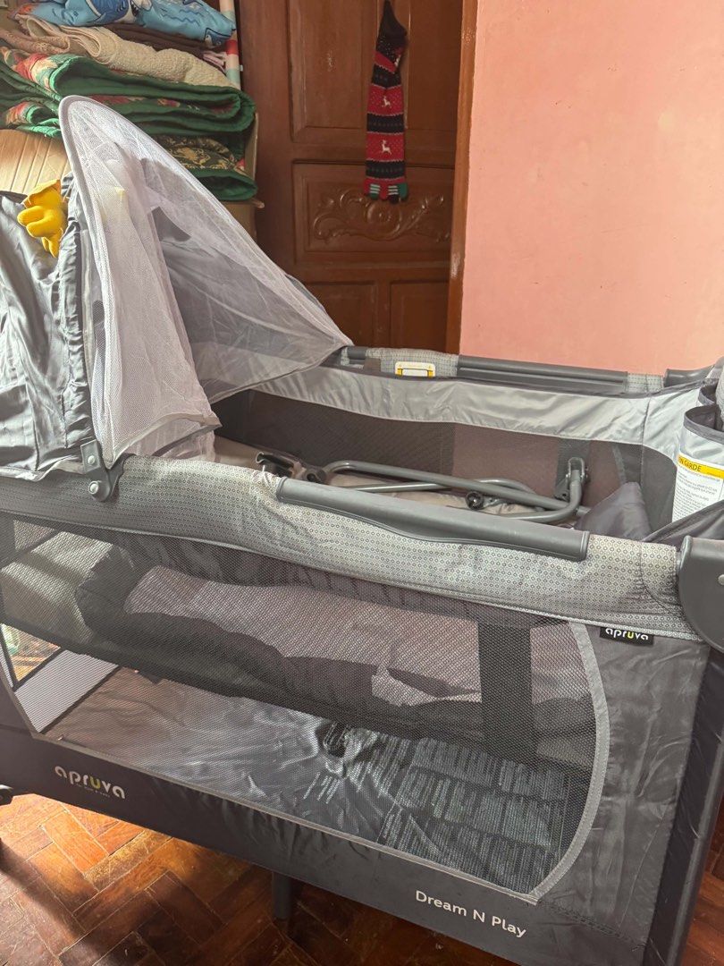 APRUVA Dream N Play Crib / playpen (Category: Children's Beds) located in Taguig. Submitted by jazbee19 (Listing ID 1466710584, Image 1). Description: .