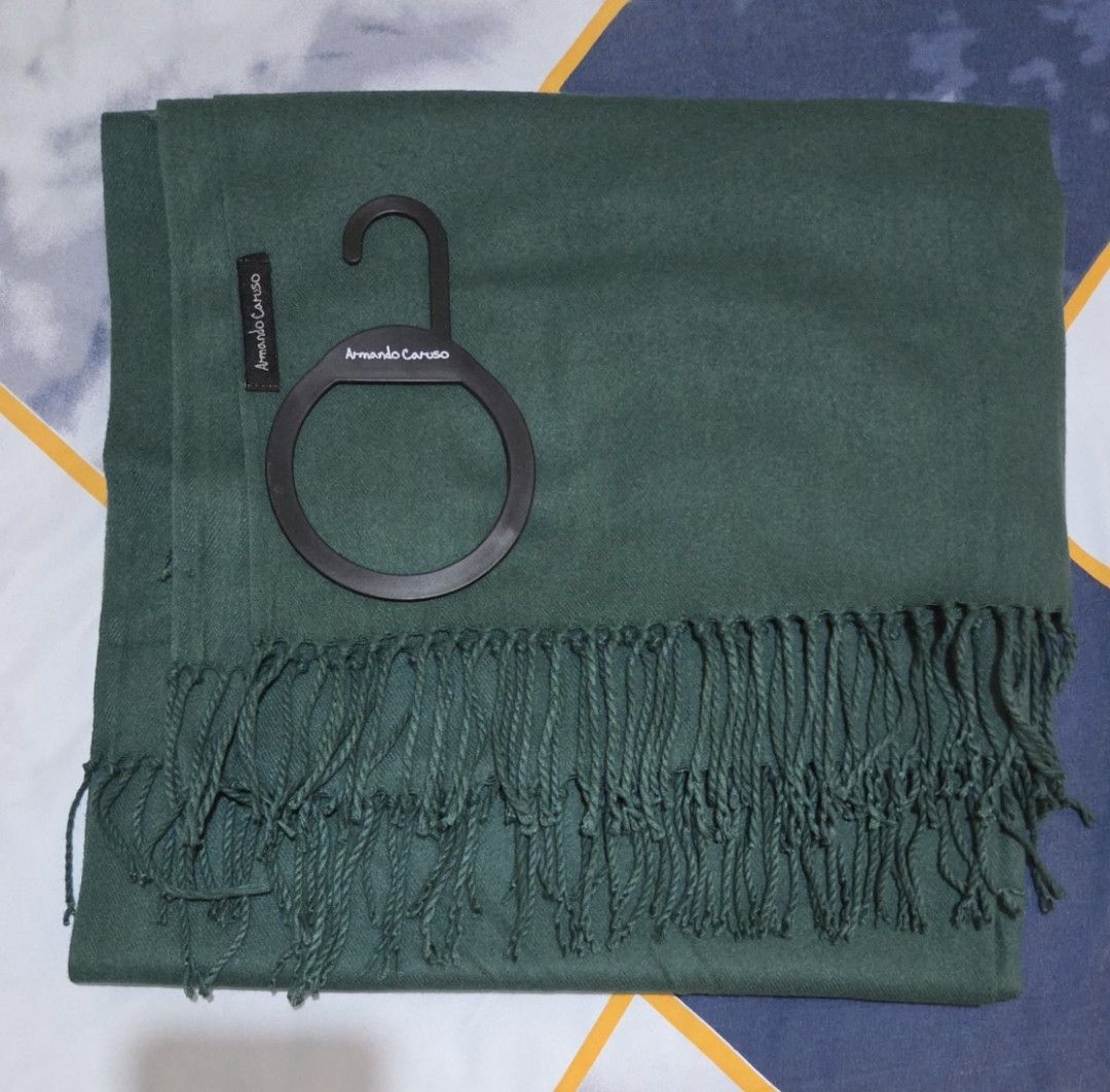 Armando Caruso Green Scarf (Category: Scarves) located in Quezon City. Submitted by ylb_preloves (Listing ID 1466605771, Image 1). Description: PLEASE READ DESCRIPTION FIRST. TNX! - Brand: Original Armando Caruso - Color: Green - Material: Soft fabric with bottom fringes - Condition: Ready to use. - RFS: Not using a scarf. It was a gift. - Shipping is thru LBC Cash on Pick-up. - Payment is thru GCash or Maya. Tnx.