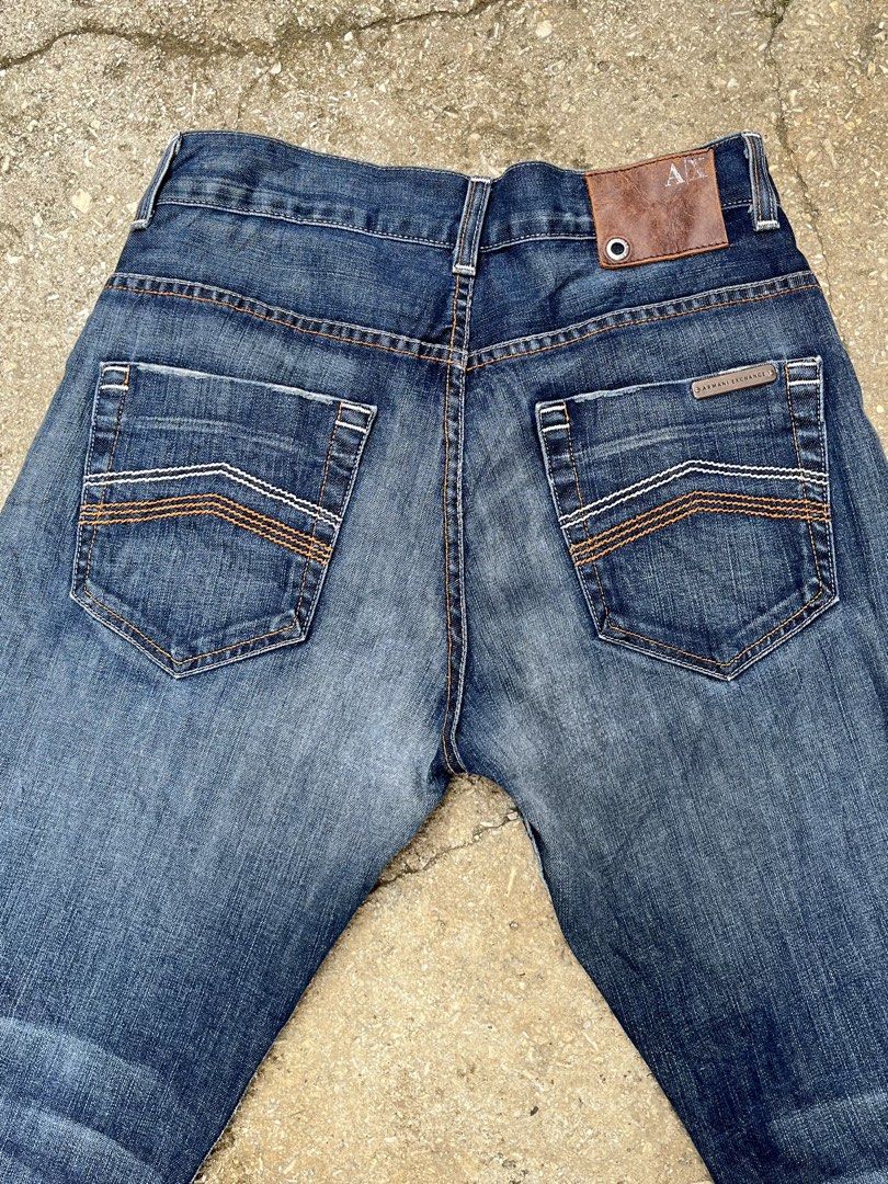 Armani (Category: Joggers) located in City of Isabela. Submitted by ibzagga (Listing ID 1466627120, Image 3). Description: Size 32.
