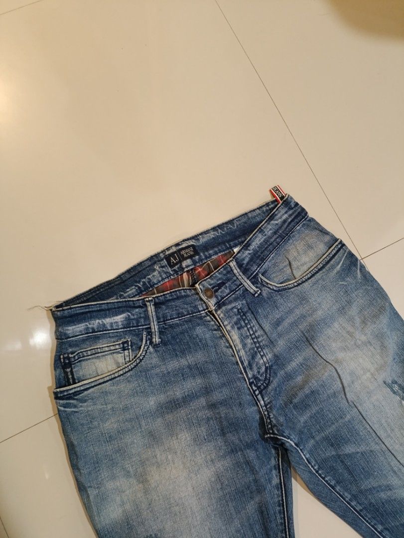 ARMANI JEANS (Category: Jeans) located in Quezon City. Submitted by daniel_thrift05 (Listing ID 1466627184, Image 3). Description: No issue Excellent condition Size 32 Dm me for more details.