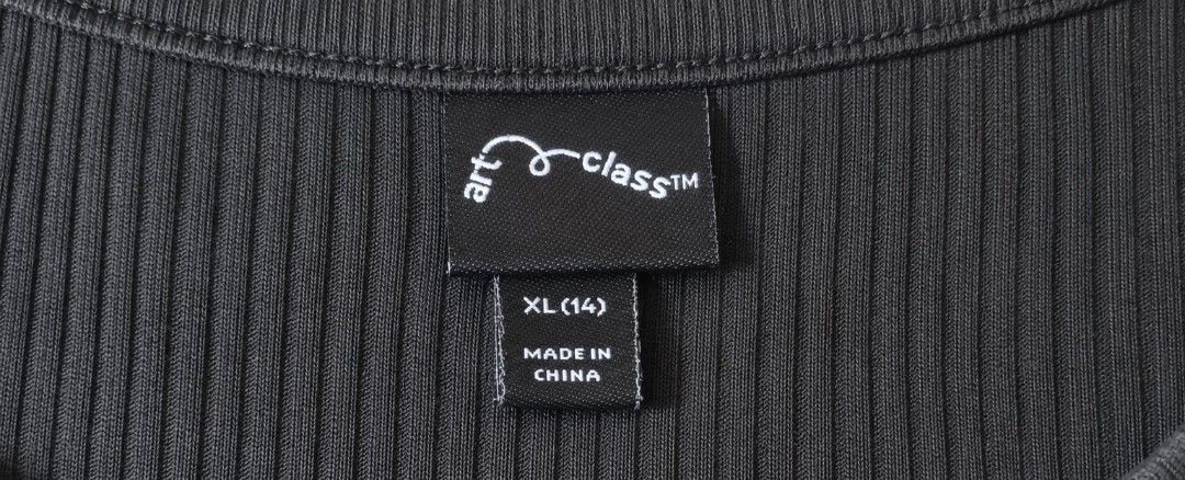 Art Class Black Ribbed Lettuce Hem Tee (Category: Shirts) located in Manila. Submitted by maxinesotto (Listing ID 1466711955, Image 3). Description: SIZE: XL(14) on tag width - 15 length - 20.