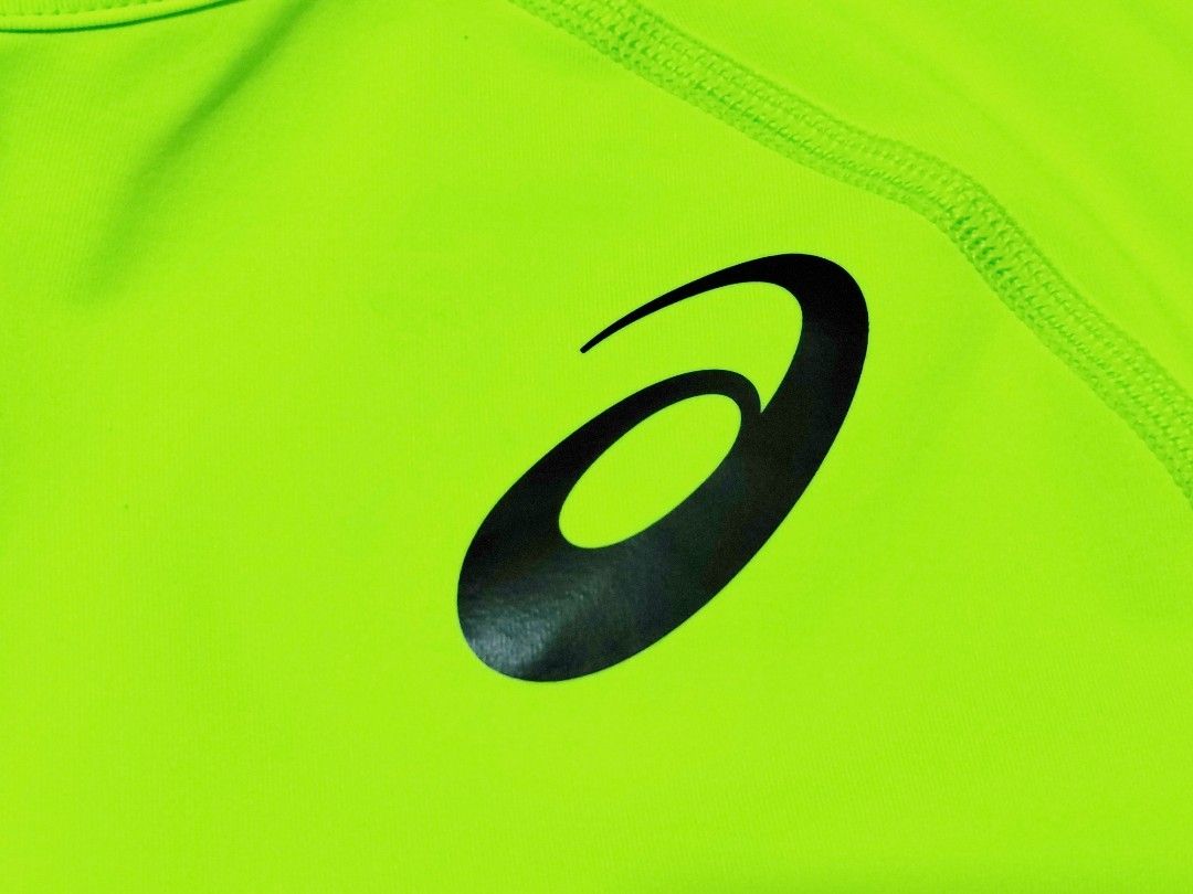 Asics (Category: Activewear) located in General Santos City (Dadiangas). Submitted by alfredanth42291 (Listing ID 1466611246, Image 3). Description: ASICS SPRINTER TIGHT neon green mens L (W-16.5 L-25.5) -sprinter tight -84% nylon -16% polyurethane -w/ back vent holes note: barely noticeable stains ✓✓excellent condition 350 #cycling #biking #sports #running #triathlon.