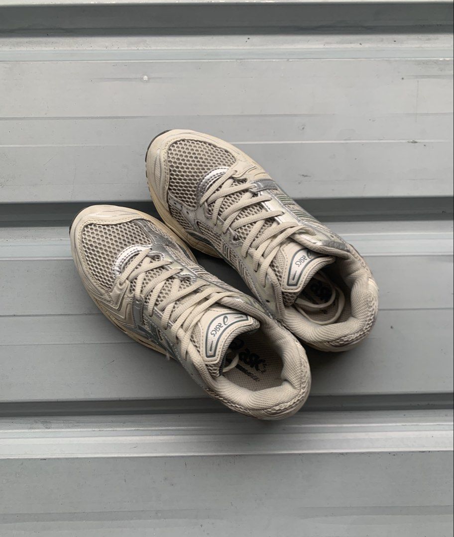 Asics Gel-Kayano 14 (Category: Sneakers) located in Marikina City. Submitted by azaero (Listing ID 1466642005, Image 3). Description: Size Men’s US 9.5 / cm 27.5 / Euro 43.5 Excellent Condition no issues.