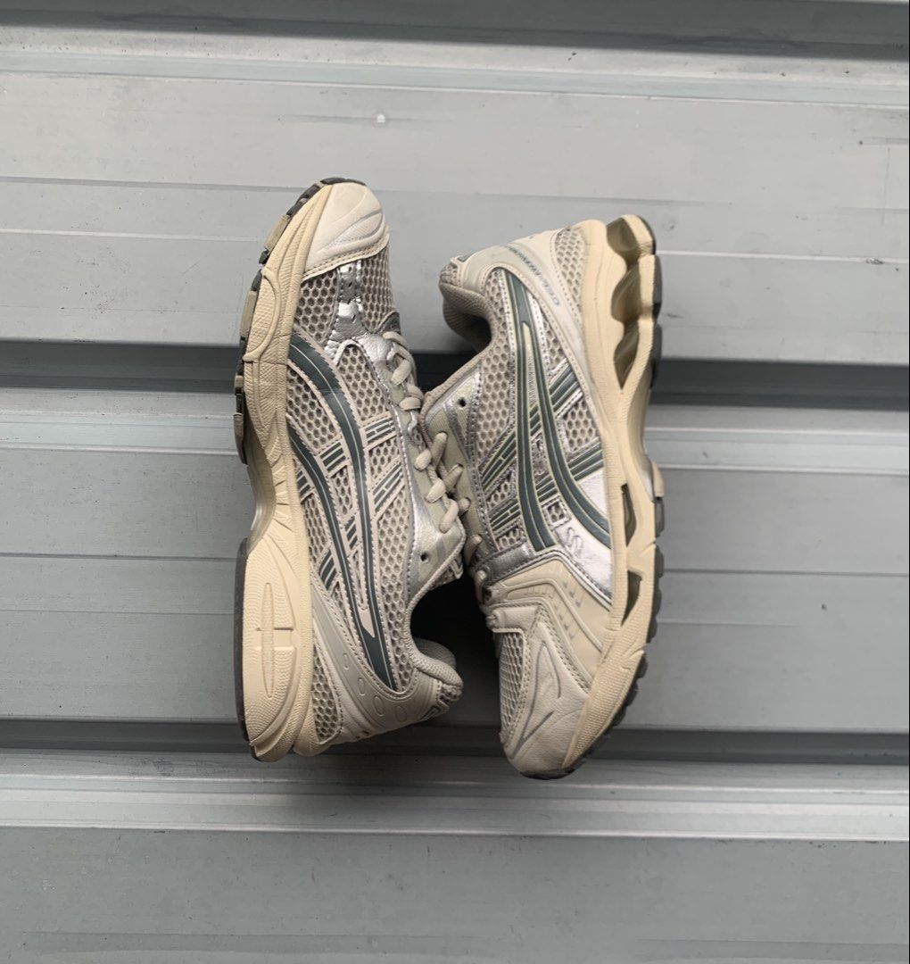 Asics Gel-Kayano 14 (Category: Sneakers) located in Marikina City. Submitted by azaero (Listing ID 1466642005, Image 2). Description: Size Men’s US 9.5 / cm 27.5 / Euro 43.5 Excellent Condition no issues.