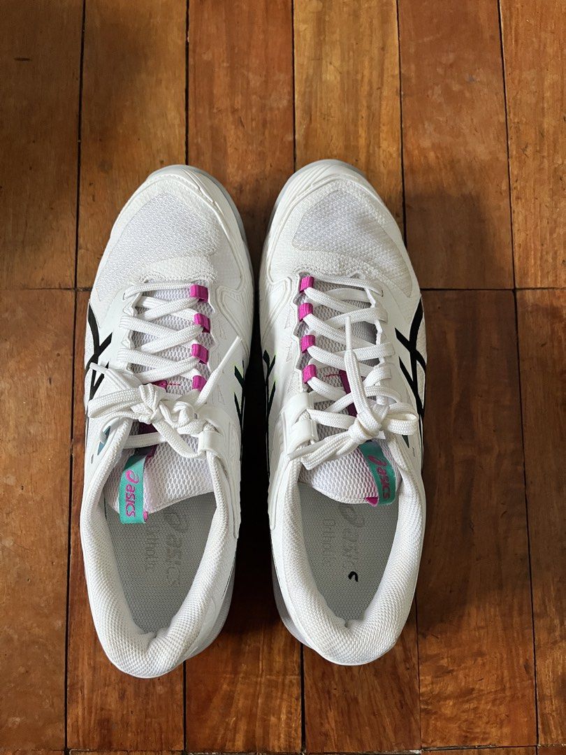 Asics Solution Speed FF 4 White Sakura (US 10) (Category: Casual Shoes) located in Muntinlupa City. Submitted by alabang__thrift (Listing ID 1466615890, Image 2). Description: Srp 9690 Court shoe Pickle Tennis Badminton.