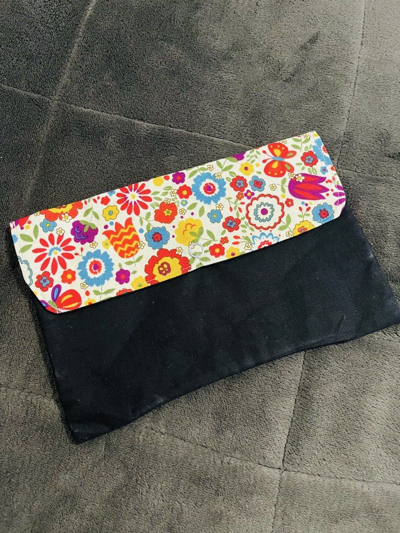 Assorted Imported Trinkets (Category: Other Accessories) located in Caloocan City. Submitted by epicogiftshop (Listing ID 1466737250, Image 2). Description: All NEW IMPORTED 2 iPhone Plus Protectors 4 Grey Tights Canvas Pen/Pencil Case Leg warmer Neckties Mesh Bags .