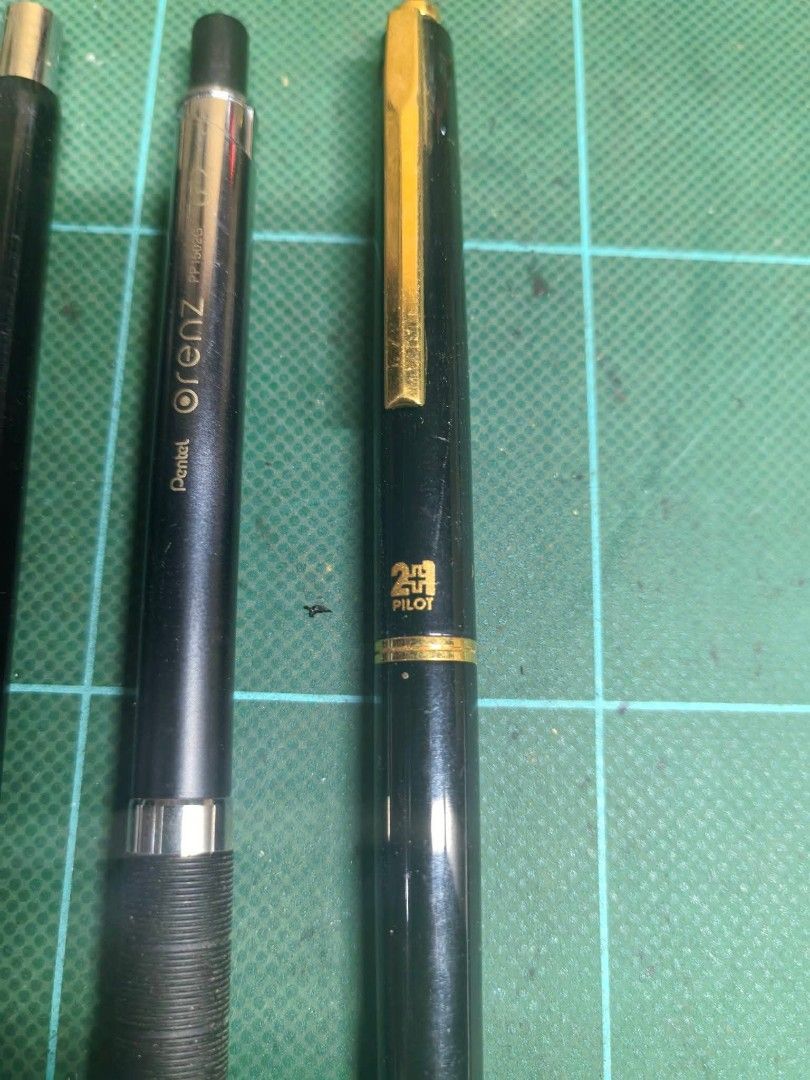 Assorted Mechanical Pencils & Ballpoint Pen (Category: Other Stationery & Craft) located in Cebu City. Submitted by dudes_villanueva (Listing ID 1466667640, Image 2). Description: Assorted Mechanical Pencils & Ballpoint Pen (Red) All in good condition - see all pics for overall condition..