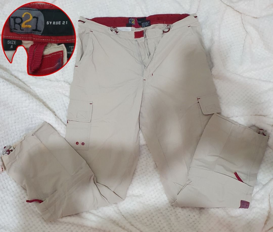 Assorted Midi Bottoms (Category: Other Bottoms) located in Paranaque City. Submitted by limitedscoresonly (Listing ID 1466625743, Image 1). Description: - Bundle of 2 Midi Shorts/Capris for P300 - Sold separately for P170/each - Brands include Gap and Rue 21 - Size ranges from US 4 - 8 - Slightly used, good condition.