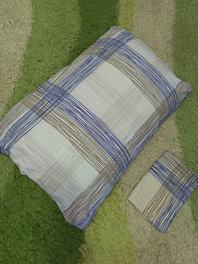 Assorted Patterned Pillow Case Sets (Category: Bedding & Towels) located in Bera. Submitted by hm_bundle (Listing ID 1466736058, Image 2). Description: - Variety of styles: Floral prints, plaid patterns, stripes, and geometric designs - Multiple colors: Blue, grey, yellow, and white - Soft and comfortable fabric material in standard pillow size - Easy to maintain and fully washable - Flexible options: Available as individual sets or a bundle - Pe