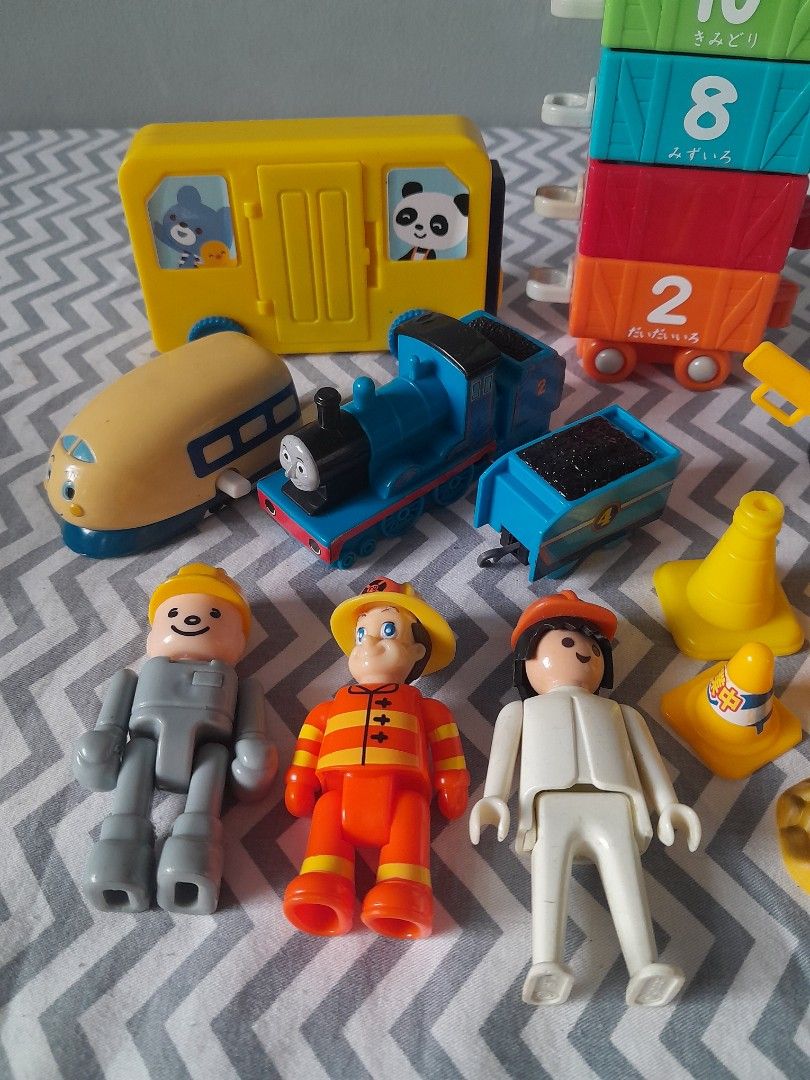 Assorted Toys (Category: Educational & Learning Toys) located in Pasig City. Submitted by three.babybears (Listing ID 1466586099, Image 3). Description: .
