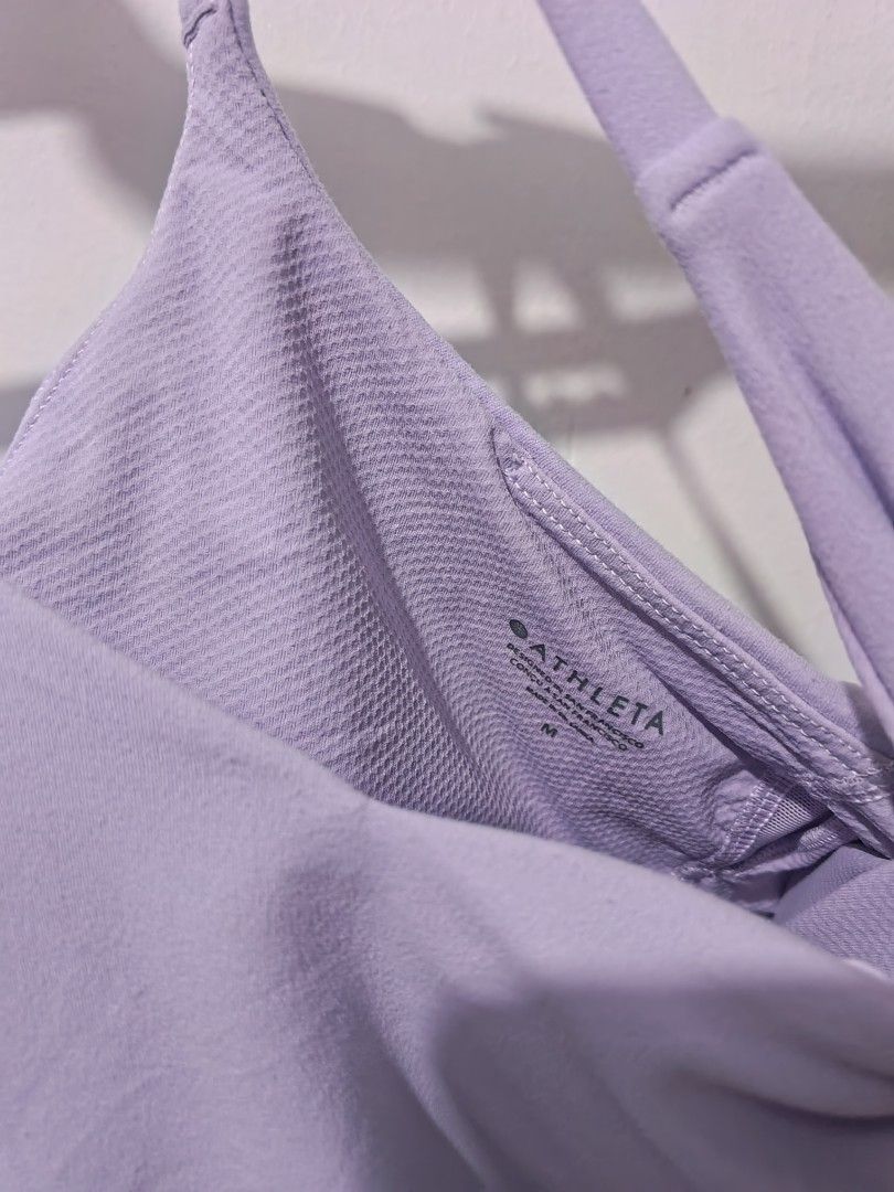 Athleta active wear purple top (Category: Activewear) located in Capas. Submitted by yoharadeclutter (Listing ID 1466738472, Image 2). Description: .