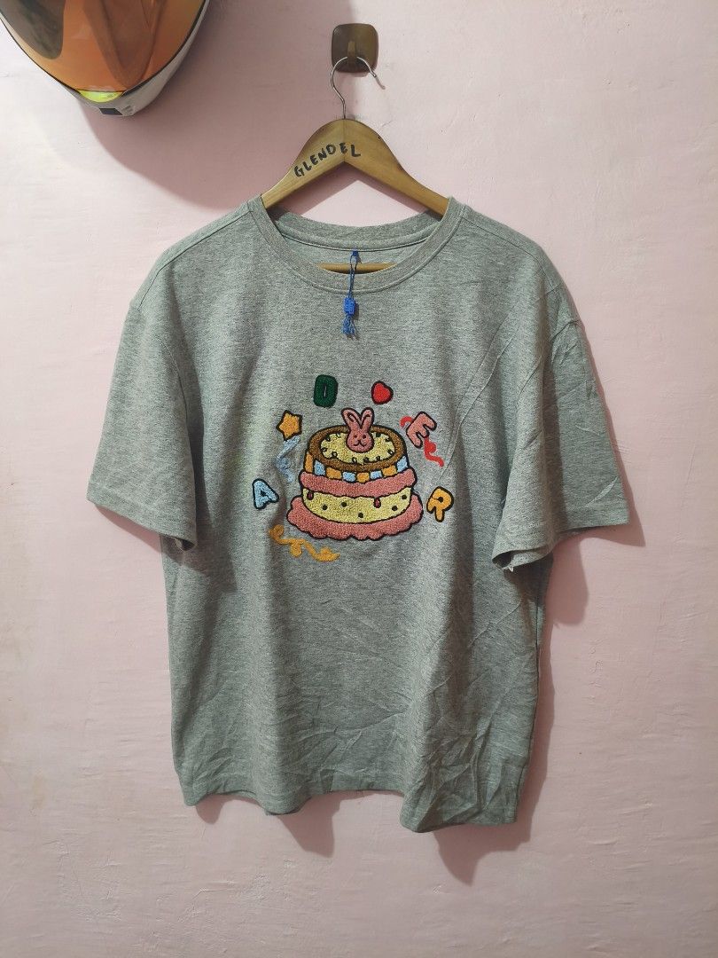 Auth. Ader Error 2022 Spring Summer Grey (Category: Tshirts & Polo Shirts ) located in Paranaque City. Submitted by glendel_04 (Listing ID 1466574311, Image 1). Description: Excellent cond. Size Large Need wash ✅.