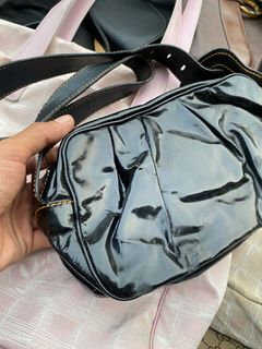 (Category: ) located in . Submitted by authentic_bag96 (Listing ID 1466746957, Image 1). Description: .