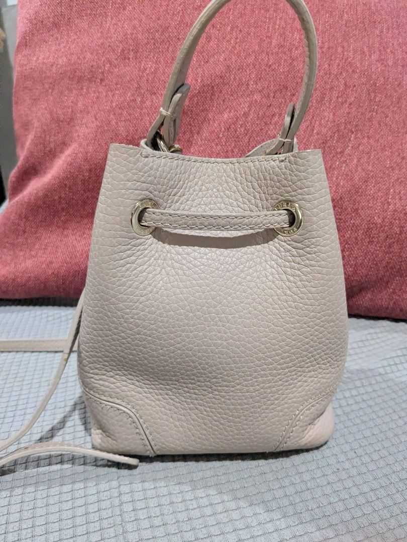 Authentic Furla small bucket sling bag (Category: Luxury Bags & Wallets) located in Tuguegarao City. Submitted by globeeneace (Listing ID 1466569287, Image 3). Description: Guaranteed Original Very good condition -signs of usage ( minimal rubber lining cracks) genuine Leather small size.
