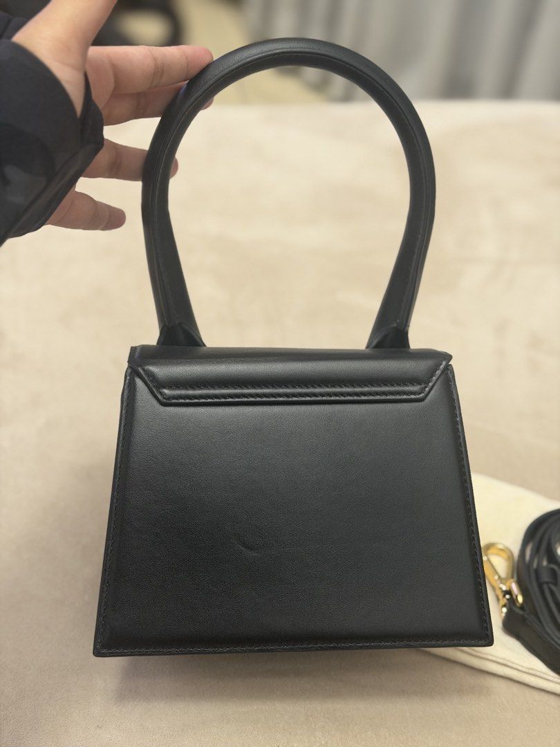 Authentic Jacquemus Le Chiquito Moyen Two-way Bag (Category: Cross-body Bags) located in Manila. Submitted by maria_2326 (Listing ID 1466733503, Image 2). Description: 💯% Authentic W/dust bag and long strap No lowballing! Location: Manila/QC.
