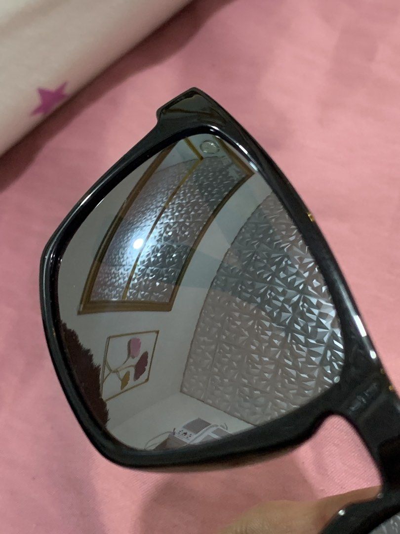 Authentic Lacoste sunglass size 58-17 (Category: Sunglasses & Eyewear) located in Cabiao. Submitted by imeon13 (Listing ID 1466765373, Image 2). Description: No gas2x bnew condition.
