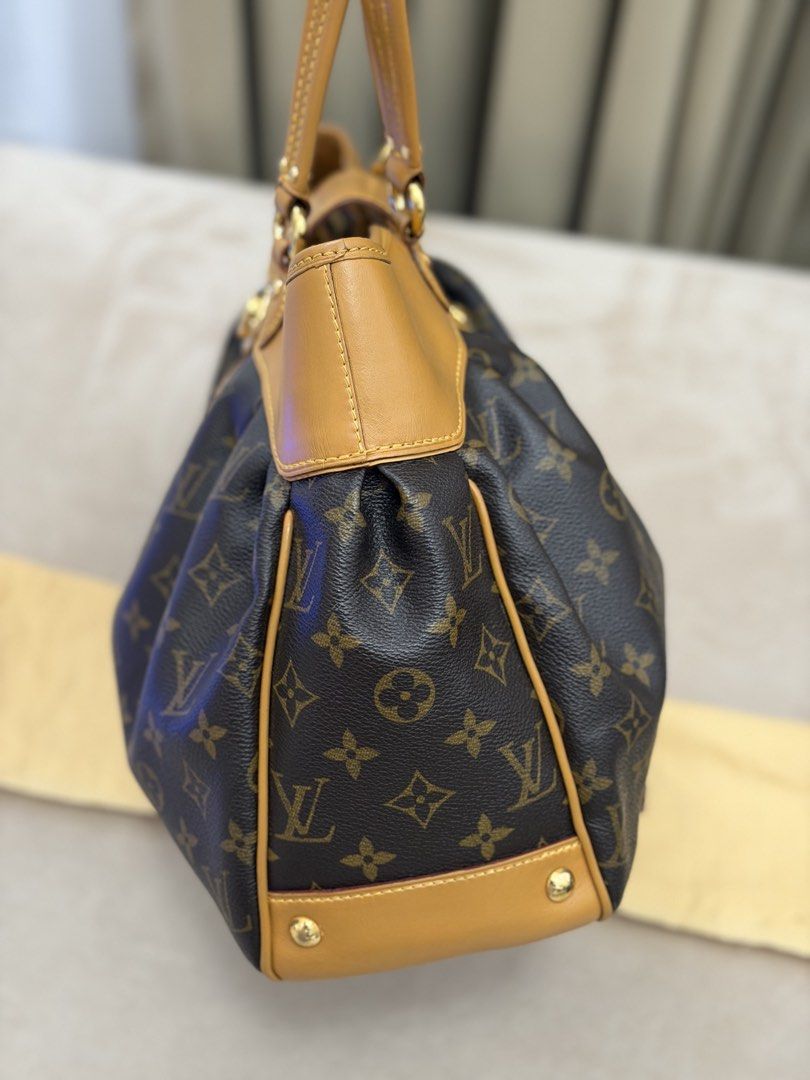 Authentic Louis Vuitton Monogram Boetie MM Shoulder Bag (Category: Shoulder Bags) located in Manila. Submitted by maria_2326 (Listing ID 1466727881, Image 3). Description: Louis Vuitton Monogram Boetie Bag 💯% Authentic W/ dust bag and COA *recolored vachetta No lowballing! Location: Manila/QC.