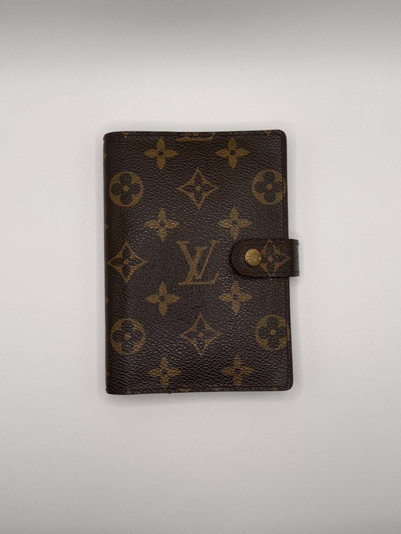 Authentic Louis Vuitton Monogram Canvas Agenda Cover Planner (Category: Luxury Bags & Wallets) located in Quezon City. Submitted by crsq_shop (Listing ID 1466772693, Image 1). Description: ✨ PRELOVED LOUIS VUITTON SMALL RING AGENDA COVER ✨ A timeless and elegant accessory for organizing your everyday essentials. 🤎 • Louis Vuitton Small Ring Agenda Cover • Preloved 💰 ₱19,000 📩 DM for inquiries. Disclaimer: CRSQ_Shop is not associated nor affili