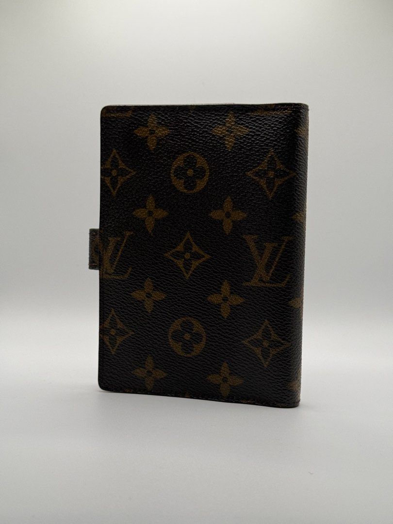 Authentic Louis Vuitton Monogram Canvas Agenda Cover Planner (Category: Luxury Bags & Wallets) located in Quezon City. Submitted by crsq_shop (Listing ID 1466772693, Image 3). Description: ✨ PRELOVED LOUIS VUITTON SMALL RING AGENDA COVER ✨ A timeless and elegant accessory for organizing your everyday essentials. 🤎 • Louis Vuitton Small Ring Agenda Cover • Preloved 💰 ₱19,000 📩 DM for inquiries. Disclaimer: CRSQ_Shop is not associated nor affili