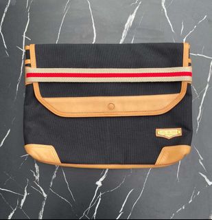 (Category: ) located in . Submitted by authentic_bag96 (Listing ID 1466722793, Image 1). Description: .