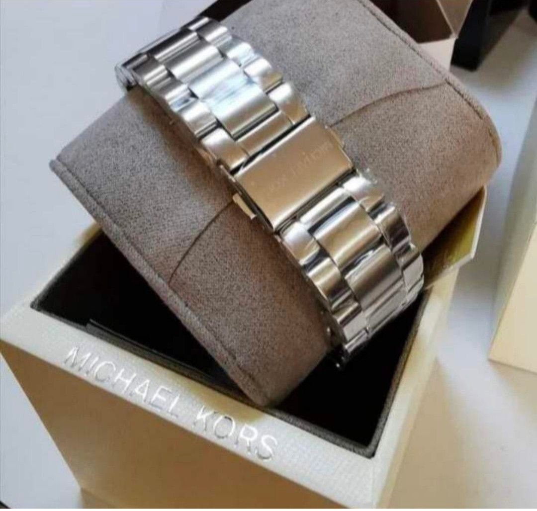 💯Authentic MK Watch for Men 🇺🇸🇺🇸 (Category: Men's Watches) located in Manila. Submitted by Authentic4Less_OLShop (Listing ID 1466630905, Image 2). Description: 🇺🇸Authentic from US🇺🇸 ✅complete inclusions ✅pawnable watch ✅with warranty ✅open for legit check to any watch centers Money back if proven fake ☺️ RESELLERS ARE WELCOME!!!🥰 DISCLAIMER: Authentic4Less OLShop is not affiliated with any of the brands posted in this account. Copyright