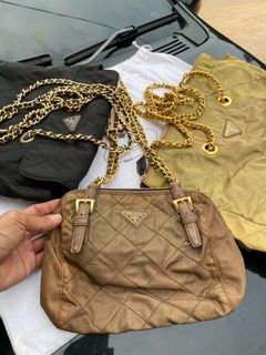(Category: ) located in . Submitted by authentic_bag96 (Listing ID 1466636525, Image 1). Description: .